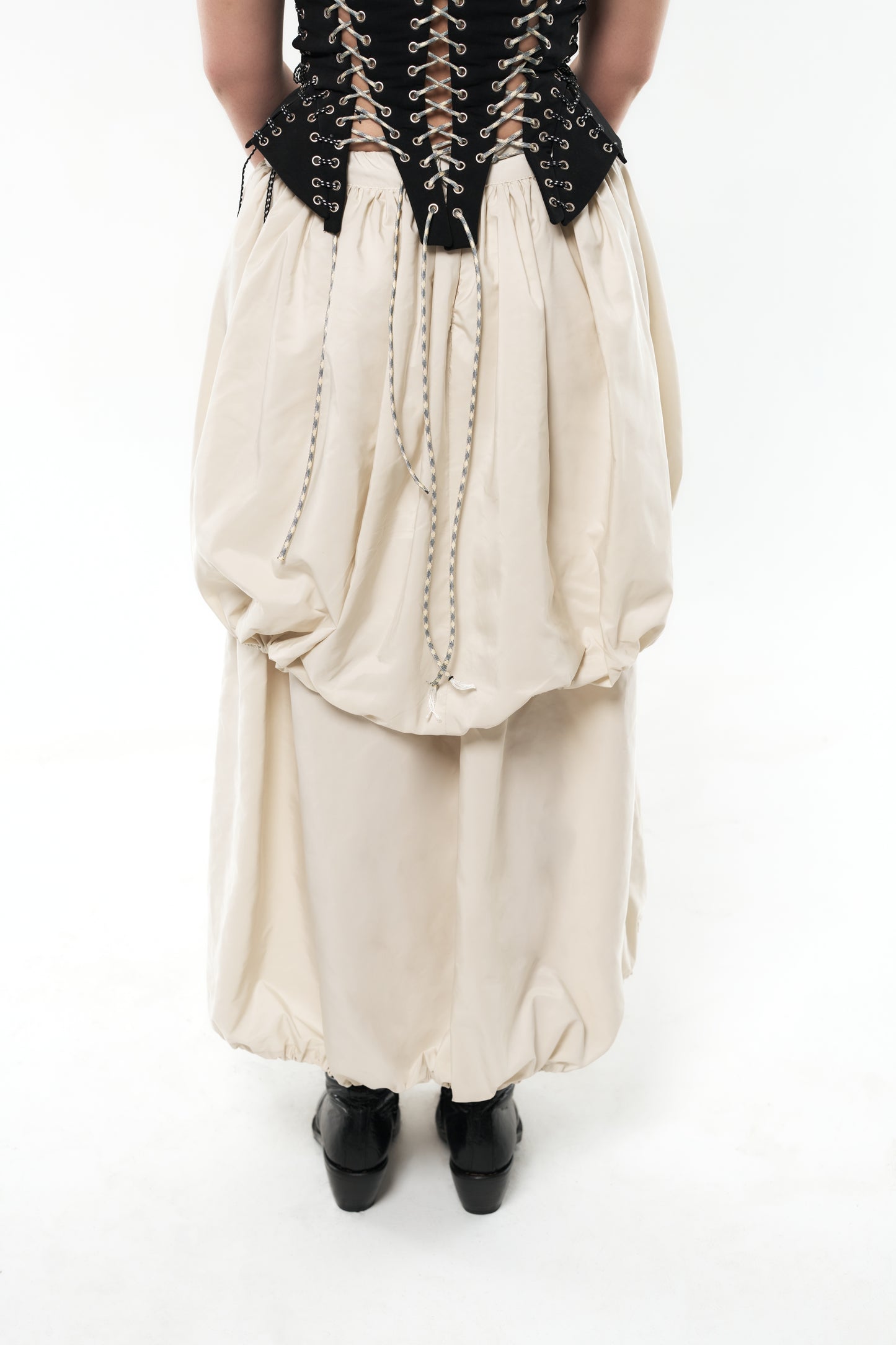 PUFFBALL-MAXI SKIRT